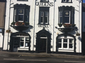 Queens Hotel
