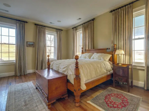 Elegant Paris Manor w/ Private Pool!