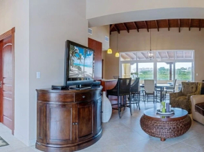 Condo Marina 360