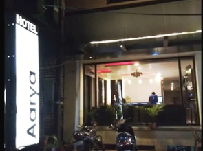 Hotel Aarya Inn