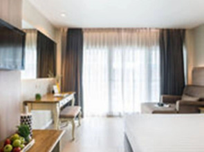 Sea Me Spring Too Hotel