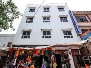 OYO 16129 Hotel Taj Palace
