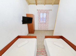 Doria - Perfect Location & Peaceful - H
