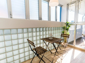 Universal Bay Condominium