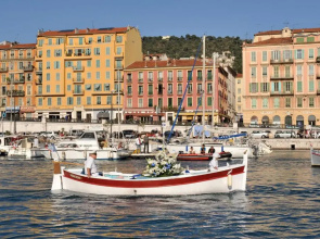 Ross 5- F2, Lumineux, Balcon, Loft, Clim, Vieux-Nice