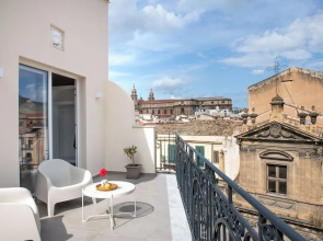 Suite Vucciria with Terrace by Wonderful Italy