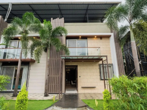 Alaya Stays - Imperial Mystara 5BHK near Khandala Hills