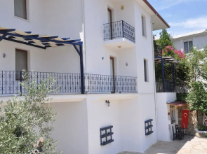 Flora Saadet Hotel
