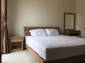 Surasak Center Sri Racha