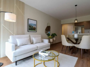 w Radiant 2BR w Great Balcony Near Kennedy Park