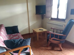 Apartamentos Rurales La Regatina