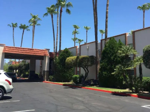 Ramada By Wyndham Tempe Near Asu