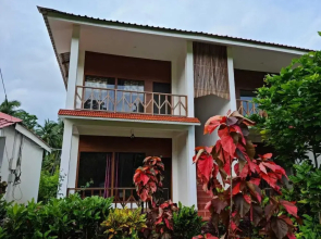 Hotel Exotica Squares Beach Resort