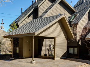 Red Pine Rental at The Canyons Base by RedAwning