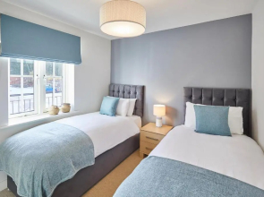 Host Stay Harbour View