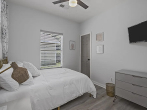 Wonderful Getaway EaDo 3BR Minutes to Downtown