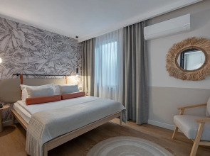 Oli Hotel And Suites