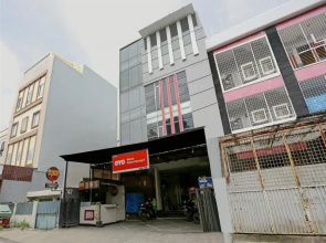Wisma Kebon Kacang 9 by OYO Rooms