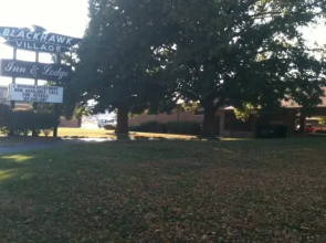 Blackhawk Village Inn & Lodge