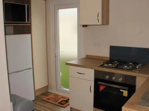 cabin zest
