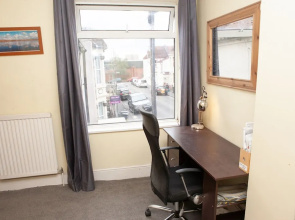 Spacious 2 Bedroom House in Redfield