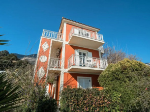 Angela partial sea view 5