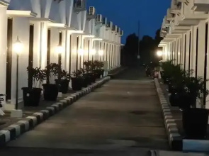 Two Rich Hotel & Sport Center