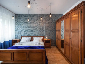 Split Apartments with Hotel Service
