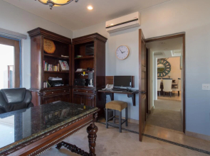 Outstanding Beachfront for up to 15 People: Villa Delfines