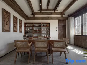 Shaxi Village Edge · He VILLA Vacation Apartment