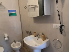 Cconforthotels R&B Gary House