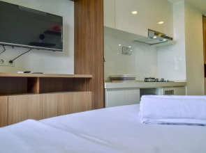 Fully Furnished with Modern Design Studio Sky House BSD Apartment