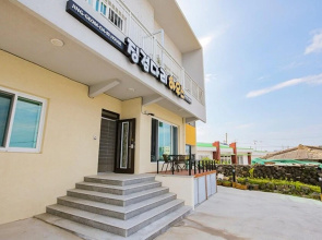 Jeju Jinggeomdari Pension