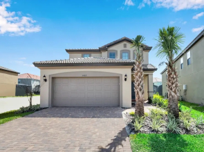 5 Bed 5 Ba Solterra Villa with Pool & Spa