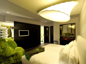 Palazzo Matteotti, The Dedica Anthology, Autograph Collection