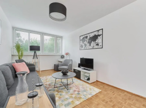 Cozy Zielińskiego Apartment by Renters