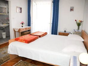 Rooms Dragica Red Room 1 Br Apts
