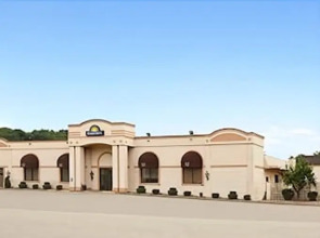 Tesla Biohealing Wellness Hotel & Resort Ramada