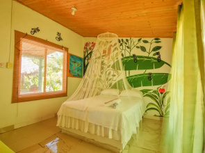 Eco Hotel Casa Lola - Hostel