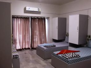 Urban Nomads Pods