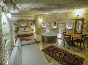Zara Cave Hotel +10