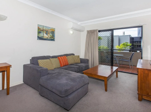 Spring Hill Central Apartments