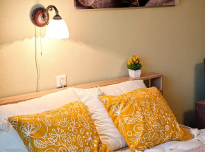 Диван и Чемодан на ул. Семьи Шамшиных, 18