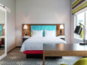 Hampton Inn by Hilton Omaha UN Medical Center Area