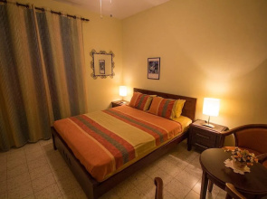 Villa Sarah Studios