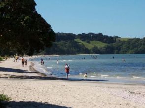 Snells Beach Motel