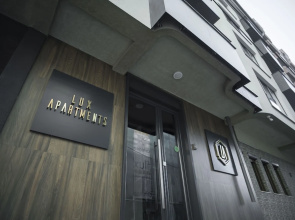 Lux Apartments
