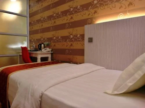 Studio8 Inn