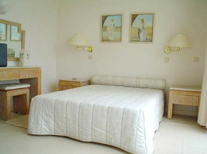 Apartment with One Bedroom in Alvor, with Wonderful Sea View, Pool Access And Enclosed Garden - 4 Km From the Beach
