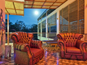 Sunset villa